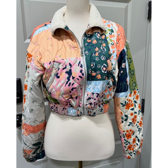 ALTAR'D State Revival Quilted Cropped
Puffer Jacket - Size Med - Picture 1 of 5